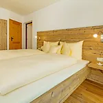 Luxus Ferienhaus Salzburg Chalet Mit Pool, Sauna, Whirlpool, Kamin