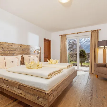 Hébergement de vacances Luxus Salzburg Mit Pool, Sauna, Whirlpool, Kamin
