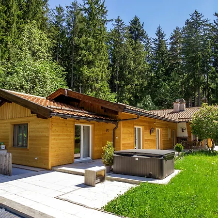 Hébergement de vacances Luxus Salzburg Mit Pool, Sauna, Whirlpool, Kamin